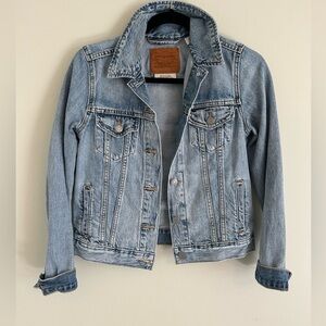 Levi’s Women’s Denim Jacket